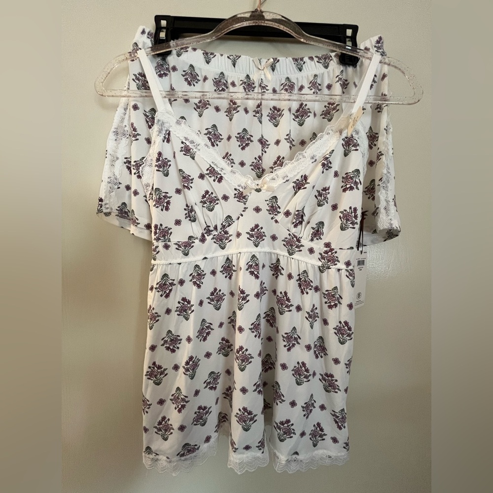 Laura Ashley Cream 2 piece PJ Set